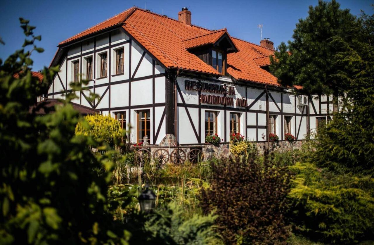 Nordowi Dwor Bed & Breakfast Celbowo Exterior photo